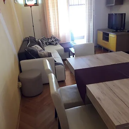 Tina Apartament *